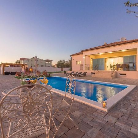 Experience Only The Best - House Kamber Биоград на Мору Екстериор снимка
