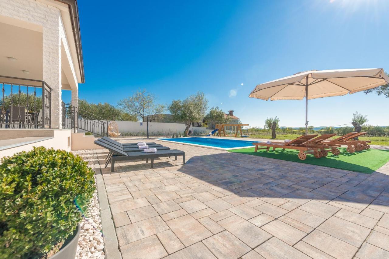 Experience Only The Best - House Kamber Биоград на Мору Екстериор снимка