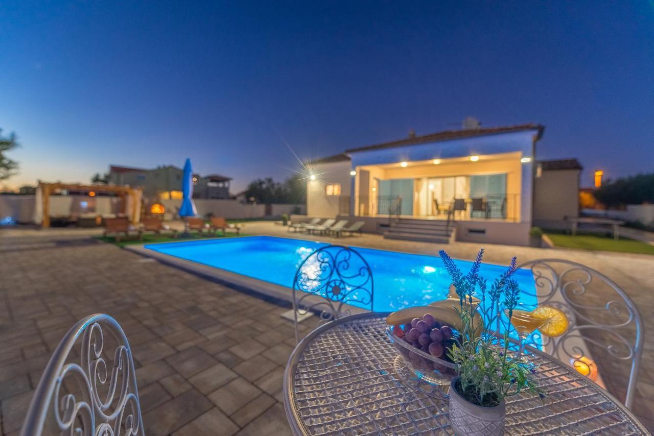 Experience Only The Best - House Kamber Биоград на Мору Екстериор снимка