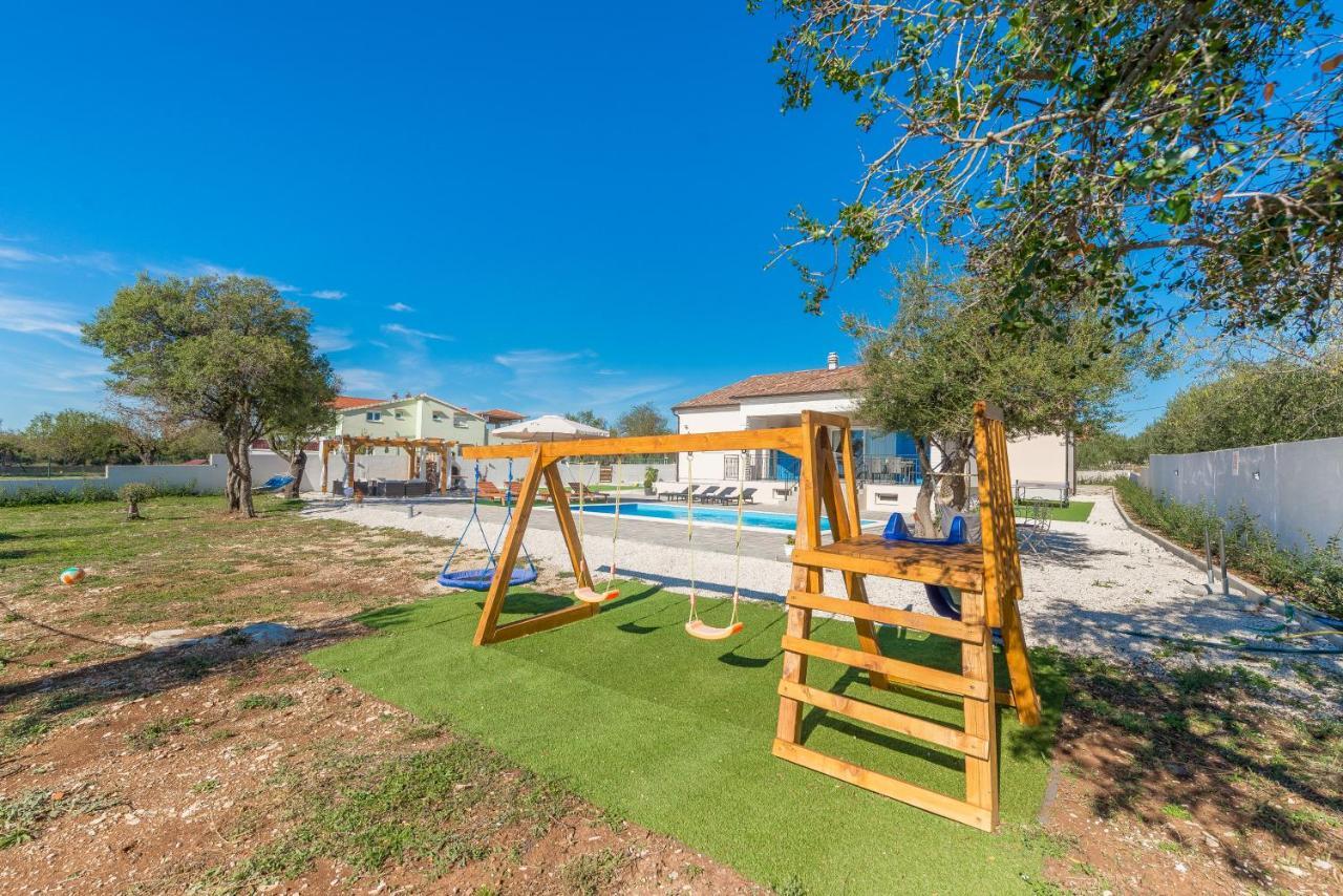Experience Only The Best - House Kamber Биоград на Мору Екстериор снимка